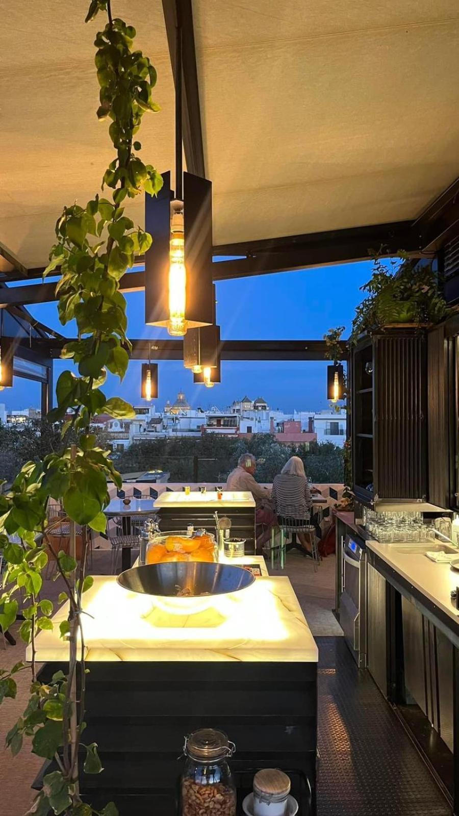 The Corner House Hotell Sevilla Exteriör bild