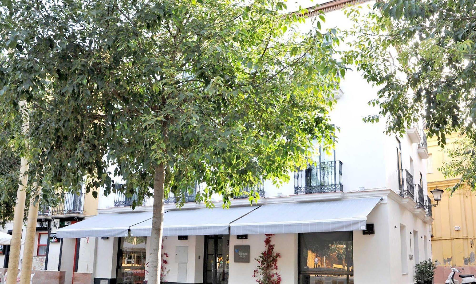 The Corner House Hotell Sevilla Exteriör bild